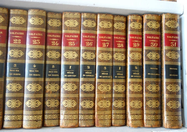 Voltaire complete work - 75 volumes - 1828