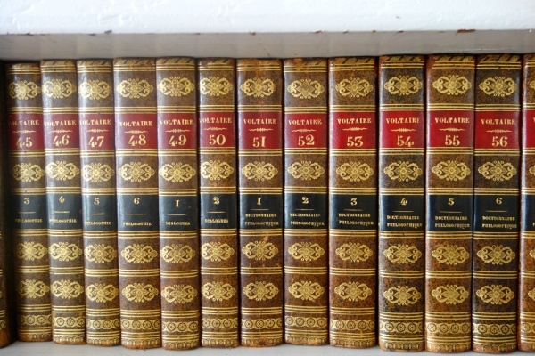 Voltaire complete work - 75 volumes - 1828