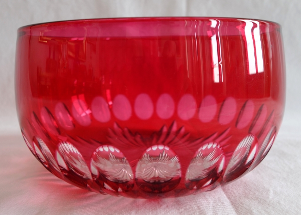 Série de 6 bols, ramequins en cristal de Baccarat taillé overlay rouge rose