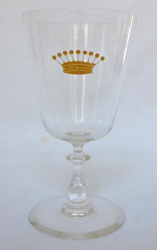 6 verres à eau en cristal de Baccarat, couronne de comte gravée et dorée à l'or fin