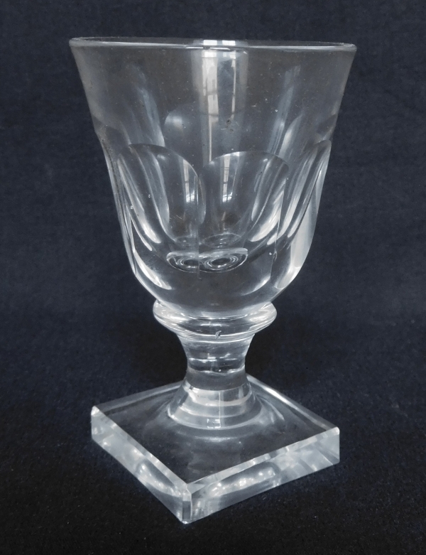 6 verres à liqueur en cristal de Baccarat / du Creusot d'époque milieu XIX siècle vers 1840