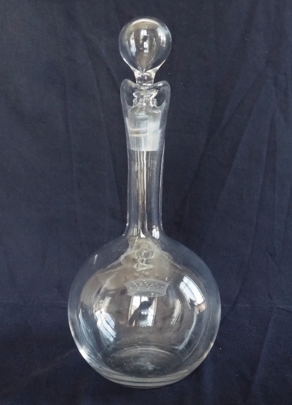 Baccarat crystal wine bottle / ewer engraved with a crown of Baron - 27.5cm