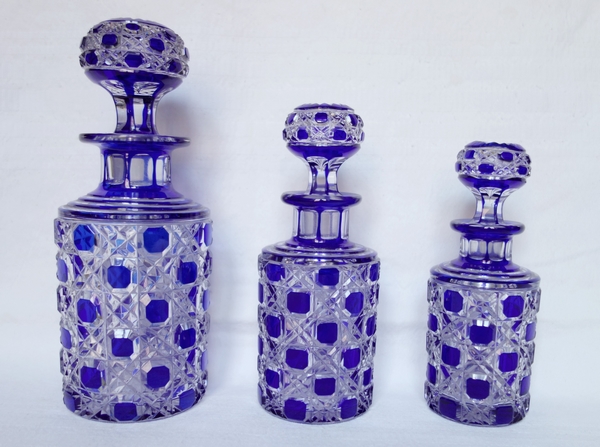 Baccarat overlay crystal perfume bottle, Diamants Pierreries pattern, blue overlay crystal - 16cm