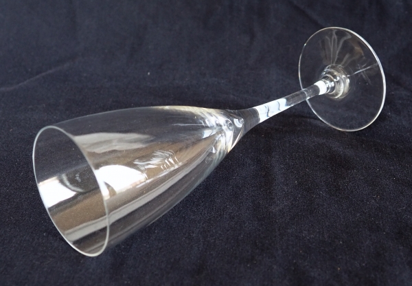 Baccarat crystal champagne flute, Dom Perignon pattern - 16.9cm - signed