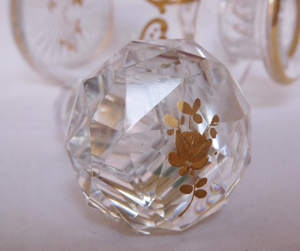 Baccarat crystal powder box, Louis XV pattern enhanced with fine gold - 14cm