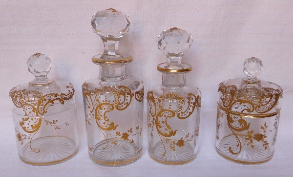 Baccarat crystal powder box, Louis XV pattern enhanced with fine gold - 15.5cm