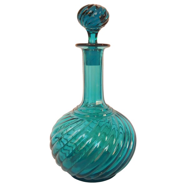 Carafe en cristal de Baccarat, modèle Bambou, rare version bleu turquoise - vers 1880