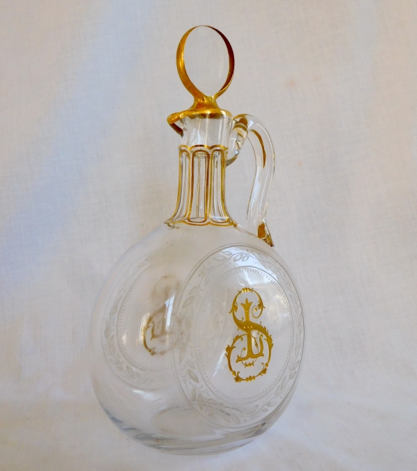 Luxueuse carafe à whisky en cristal de Baccarat gravé et doré pour Lerosey