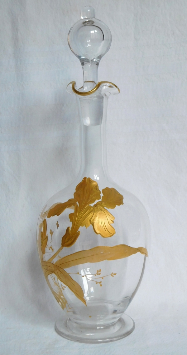 Baccarat crystal liquor decanter enhanced with fine gold, Art Nouveau period