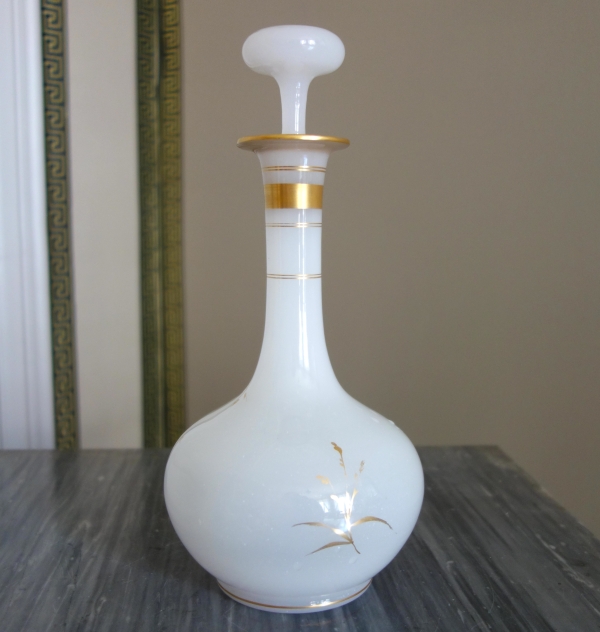 Baccarat crystal : opaline wine bottle, japanese-style enamelled and gilt pattern