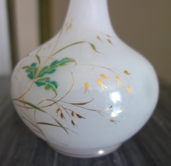 Baccarat crystal : opaline wine bottle, japanese-style enamelled and gilt pattern