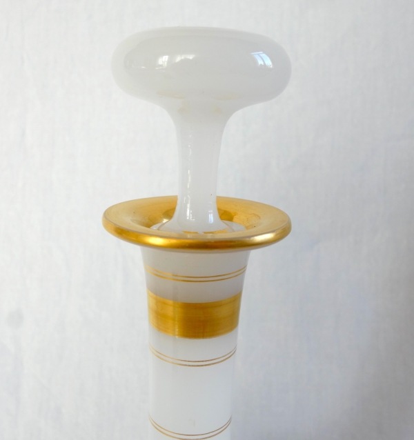 Baccarat crystal : opaline wine bottle, japanese-style enamelled and gilt pattern