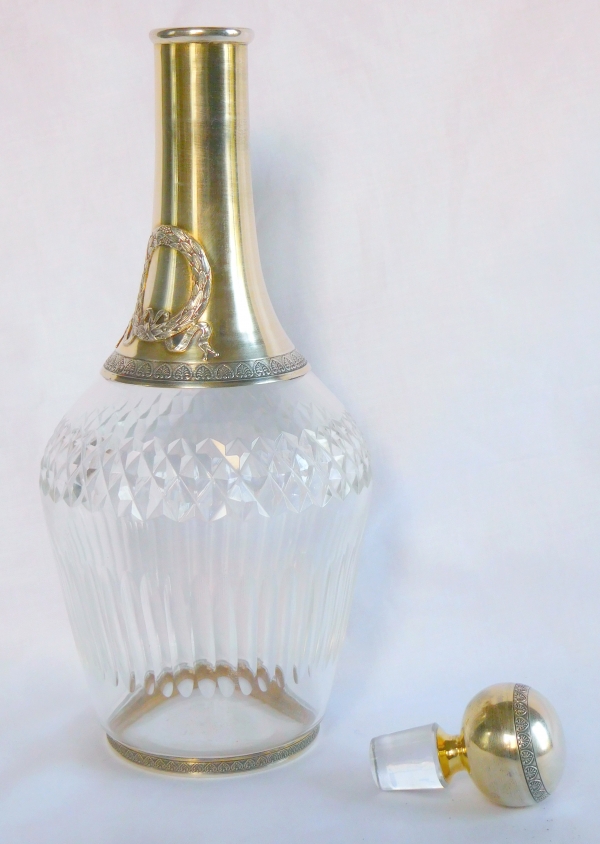 Carafe à vin en cristal de Baccarat montée argent massif vermeil, style Empire, poinçon Minerve