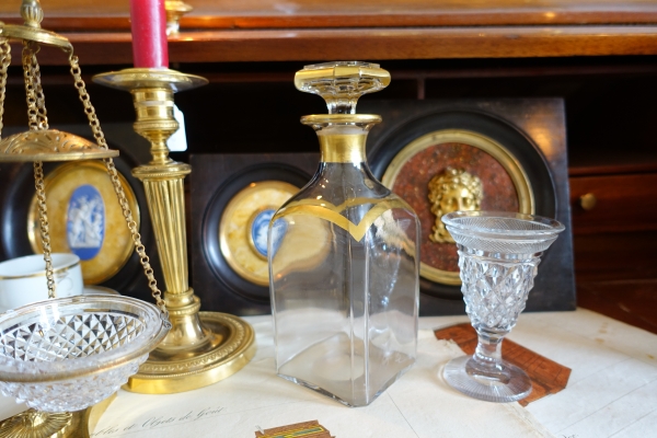 Carafe à whisky / cognac en cristal de Baccarat doré, époque fin XIXe siècle