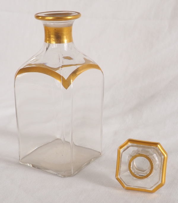 Baccarat crystal liquor decanter / whiskey bottle enhanced with fine gold, 19th century circa 1880