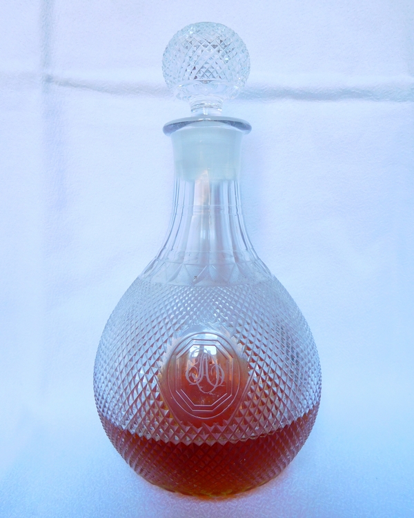 Carafe à vin / flacon à whisky en cristal du Creusot finement taillé vers 1830