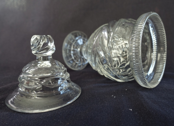 Le Creusot : confiturier balustre en cristal taillé, XIXe siècle époque Charles X - 19,8cm