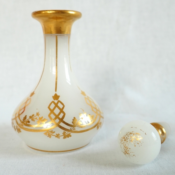 Baccarat : opaline crystal liquor bottle enhanced with orientalist patterns, 19th century circa 1860