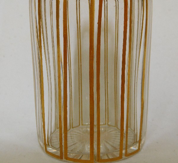 Flacon en cristal de Baccarat, modèle Cannelures réhaussé de filets or - 13,8cm