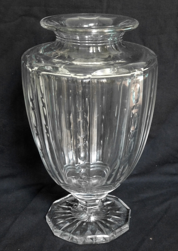 Grand vase en cristal de Baccarat taillé, époque fin XIXe siècle
