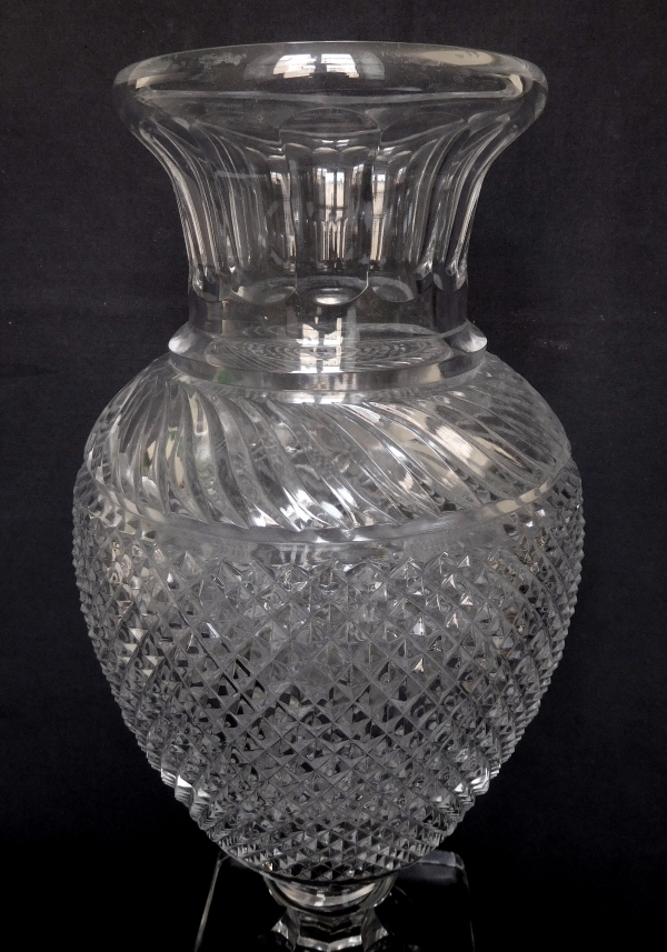 Grand vase de style Empire en cristal de Baccarat forme balustre, époque XIXe siècle