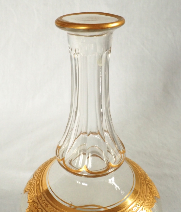 St Louis crystal liquor bottle enhanced with fine gold - Empire style - Nelly pattern