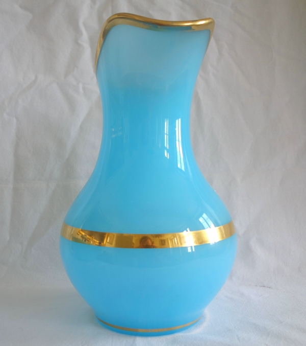 Lavabo en opaline de Baccarat bleue et or - époque Napoléon III