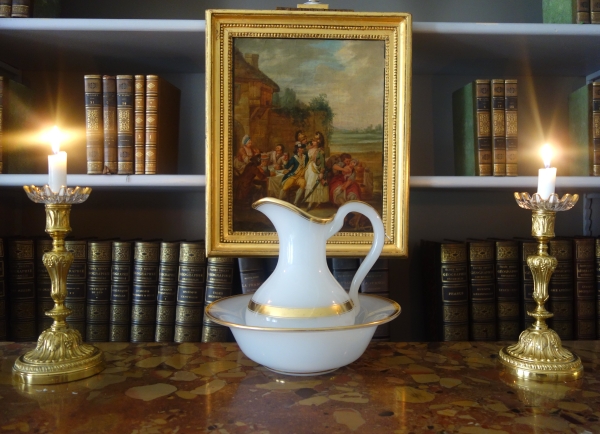 Baccarat crystal hand washing set, white opaline crystal enhanced with fine gold - 19th century