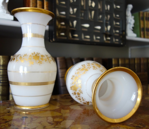 Pair of Baccarat opaline crystal vases enhanced with fine gold - 19th century 