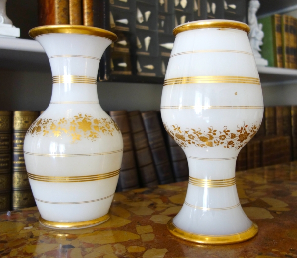 Pair of Baccarat opaline crystal vases enhanced with fine gold - 19th century 