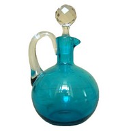 Rare carafe à liqueur en cristal de Baccarat forme boule bleu turquoise