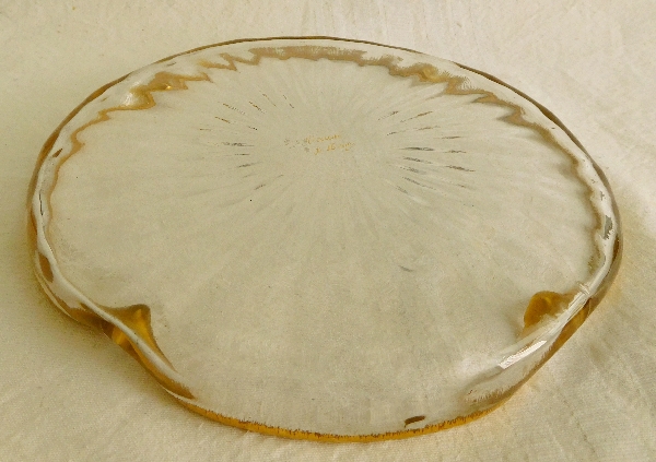 Daum crystal tray enhanced with fine gold, circa 1900 - signed
