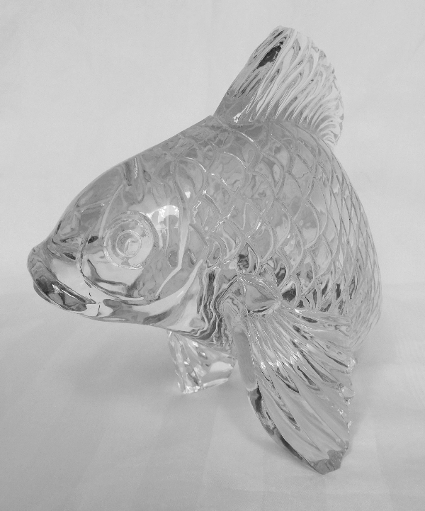 Cristal de Baccarat pour le Vase Estrusque : grand poisson / carpe en cristal taillé époque 1890 / 1900