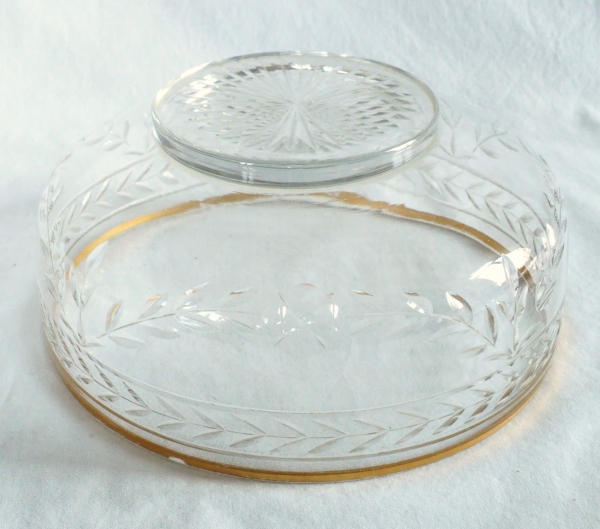Baccarat crystal salad bowl, laurels cut pattern - enhanced with fine gold