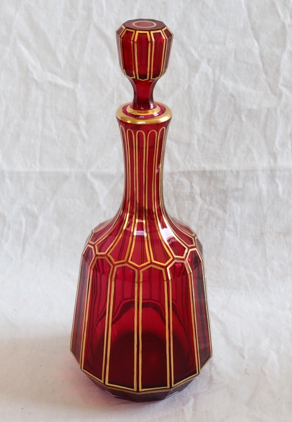 Baccarat crystal liquor set, red crystal enhanced with fine gold, Cannelures pattern - original sticker