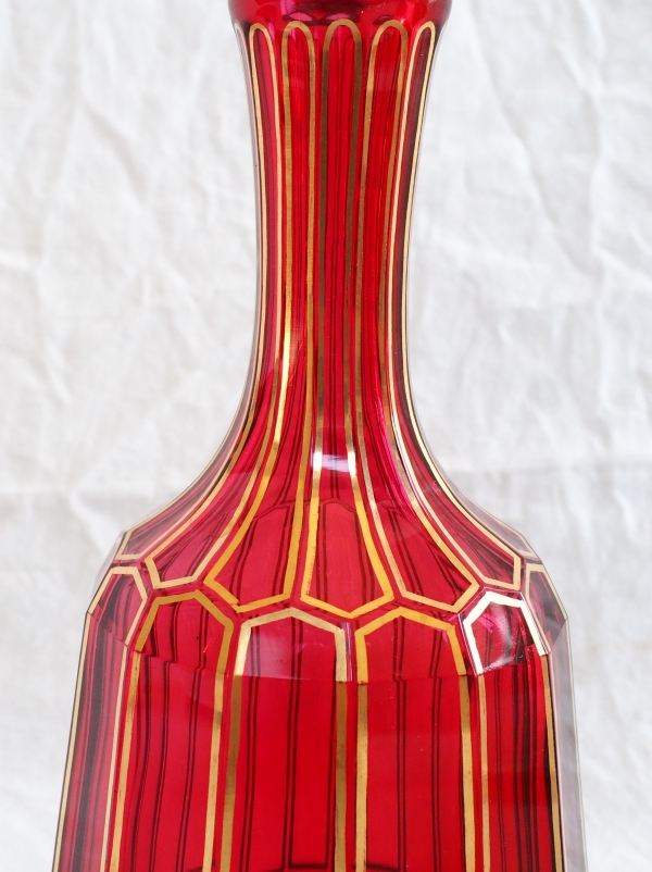 Baccarat crystal liquor set, red crystal enhanced with fine gold, Cannelures pattern - original sticker