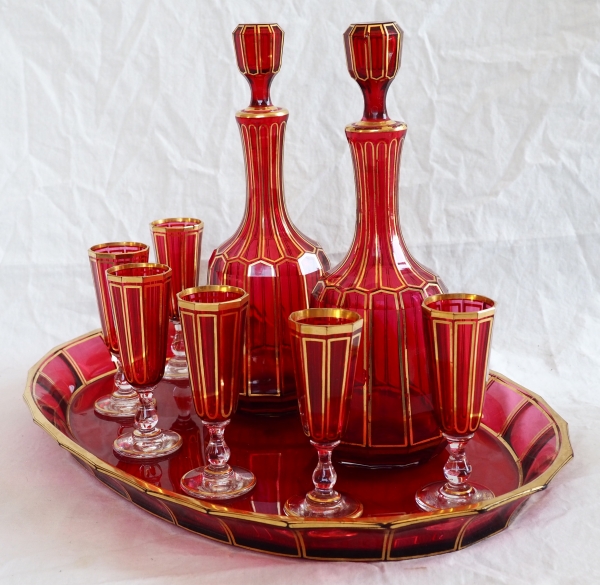 Baccarat crystal liquor set, red crystal enhanced with fine gold, Cannelures pattern - original sticker