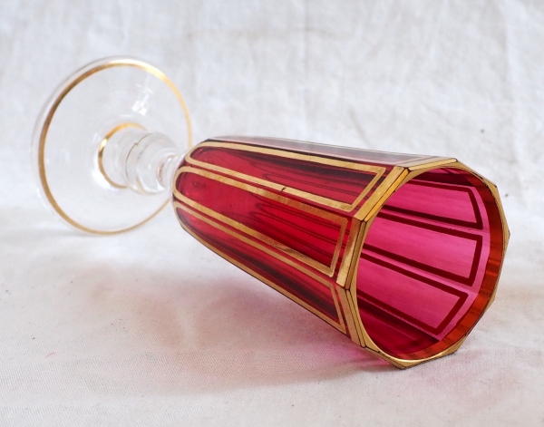 Baccarat crystal liquor set, red crystal enhanced with fine gold, Cannelures pattern - original sticker