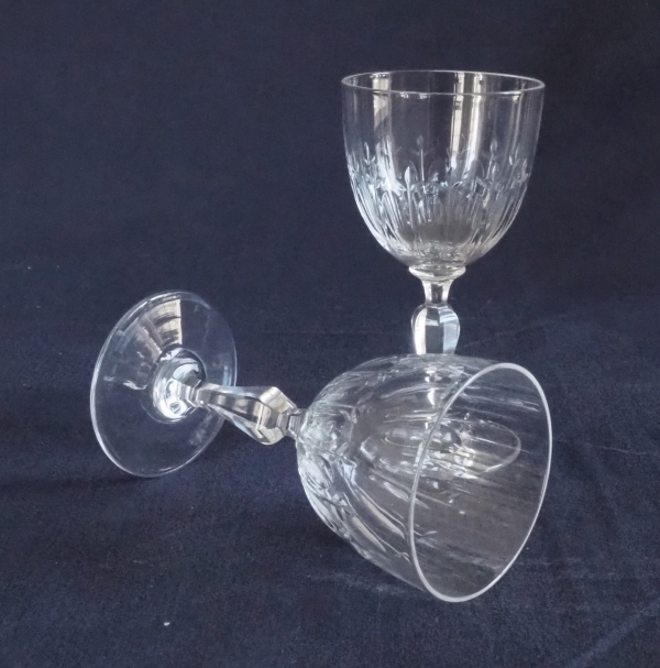 Service à porto en cristal de Baccarat taillé - modèle au décor Louis XVI