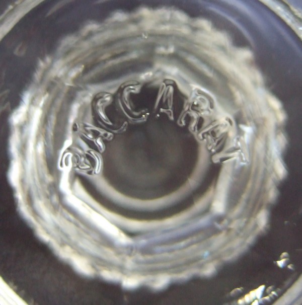 Sucrier en cristal de Baccarat à pointes de diamants, modèle Marie-Louise