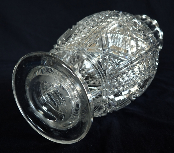 Spectaculaire vase en cristal de Baccarat taillé - 35,2cm