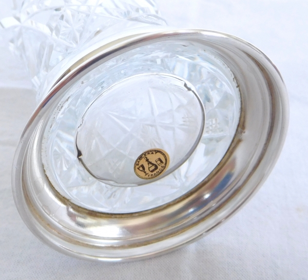 Vase en cristal de Baccarat taillé et argent massif, modèle Lagny - étiquette Papier