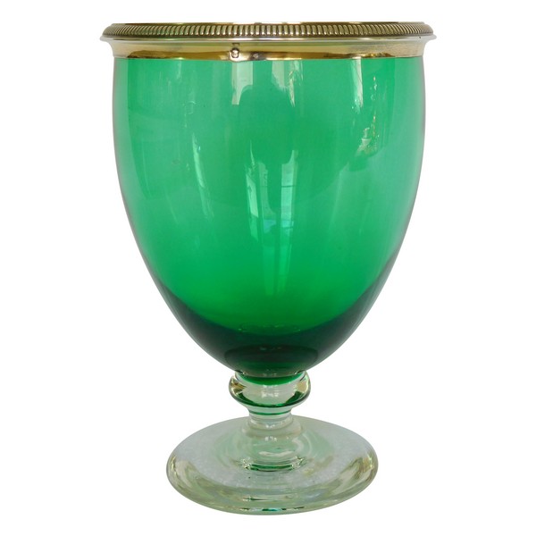 Vase en cristal de Baccarat vert à monture en vermeil (argent massif doré), poinçon Minerve