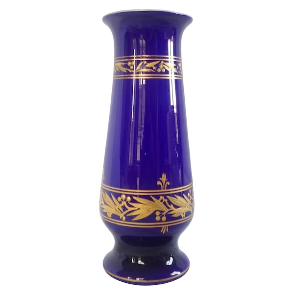 Baccarat - tall opalin and crystal vase, blue overlay cristal enhanced with fin gold - 25cm