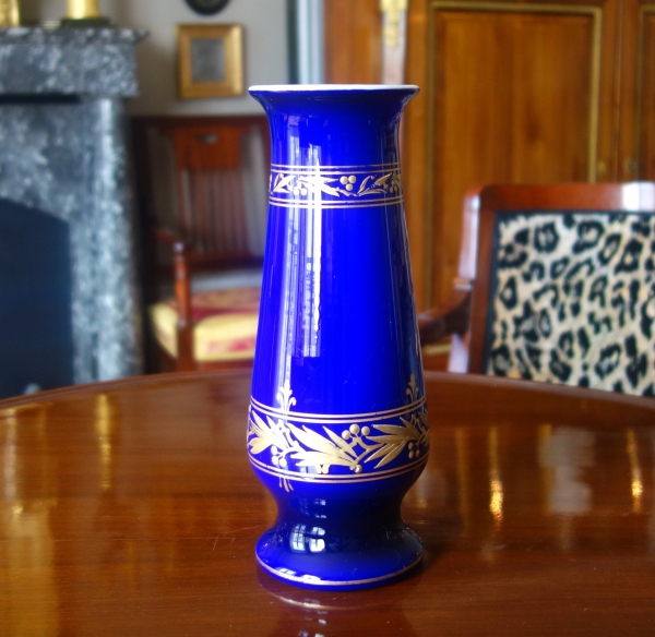 Baccarat - tall opalin and crystal vase, blue overlay cristal enhanced with fin gold - 25cm