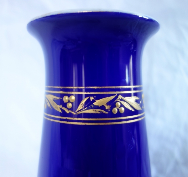 Baccarat - tall opalin and crystal vase, blue overlay cristal enhanced with fin gold - 25cm