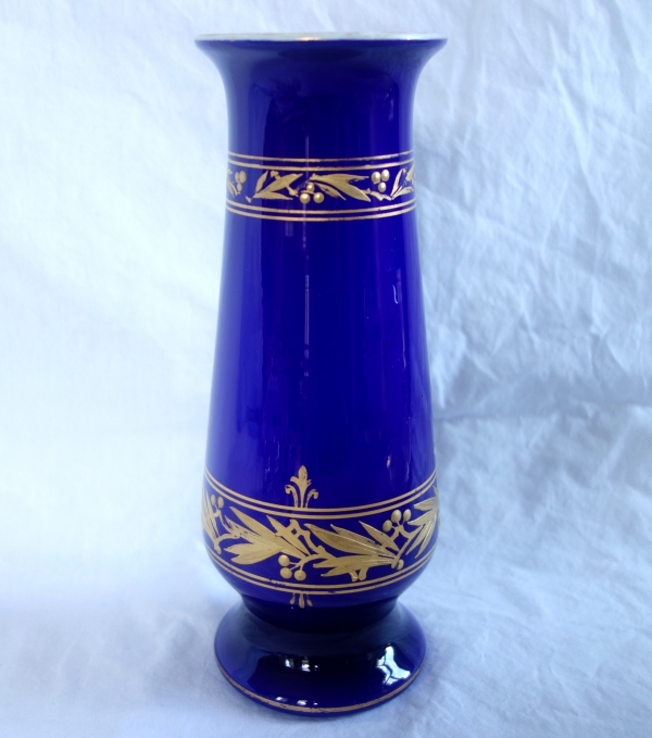 Baccarat - tall opalin and crystal vase, blue overlay cristal enhanced with fin gold - 25cm