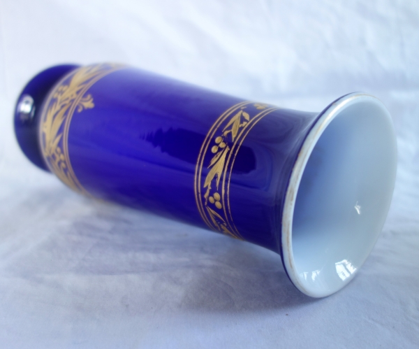 Baccarat - tall opalin and crystal vase, blue overlay cristal enhanced with fin gold - 25cm