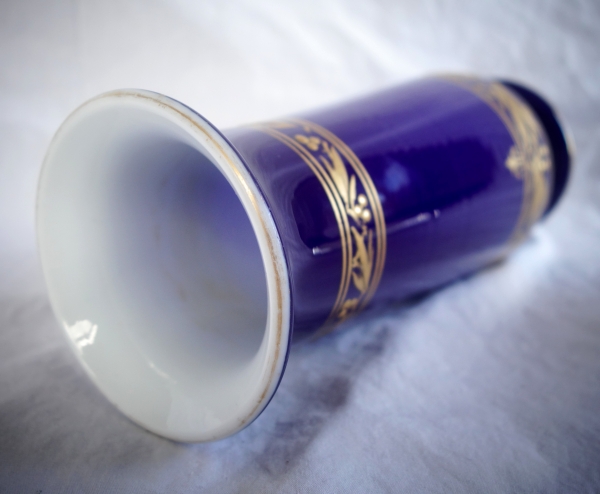 Baccarat - tall opalin and crystal vase, blue overlay cristal enhanced with fin gold - 25cm