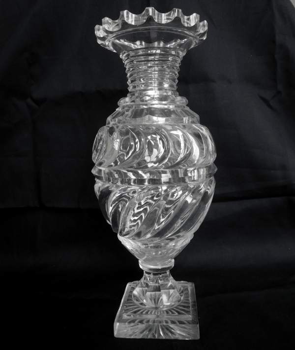 Le Creusot : ovoid shaped crystal vase, 19th century - Charles X period - 28cm